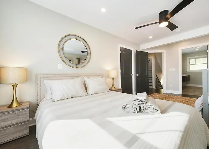 Elegant Near Pitt, Cmu - Sauna & Hot Tub - Park & Walk! Hébergement de vacances