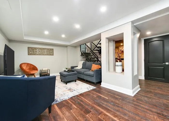Elegant Near Pitt, Cmu - Sauna & Hot Tub - Park & Walk!