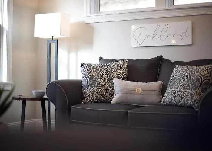 Elegant Near Pitt, Cmu - Sauna & Hot Tub - Park & Walk! * Pittsburgh