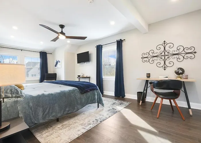 Elegant Near Pitt, Cmu - Sauna & Hot Tub - Park & Walk!