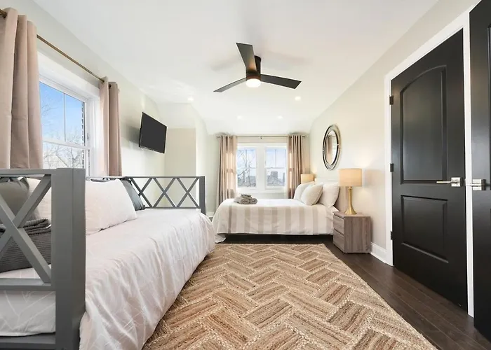 Elegant Near Pitt, Cmu - Sauna & Hot Tub - Park & Walk! Pittsburgh